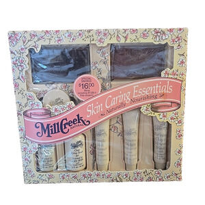 NOS‎ Vtg 90's Mill Creek Skin Care Essentials Nourishing Luxurious Bath Gift Set